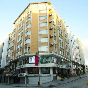 Sahinler فندق
