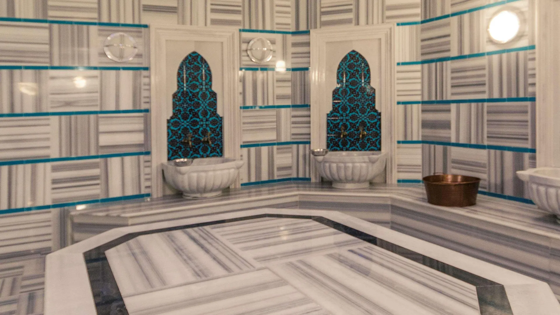 Mercure Istanbul Umraniye 4*,