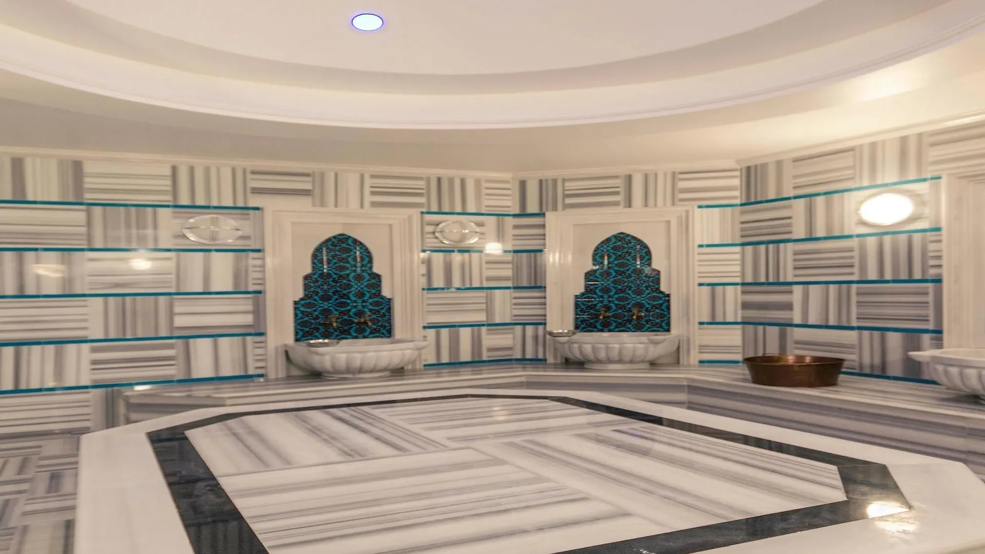 Mercure Istanbul Umraniye 4*,
